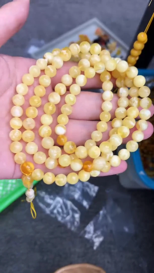 未镶嵌琥珀珠宝奇石148