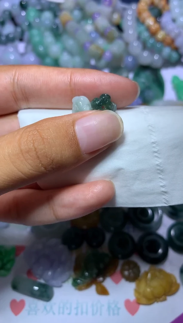 定制翡翠未镶嵌卌**3CXX307901