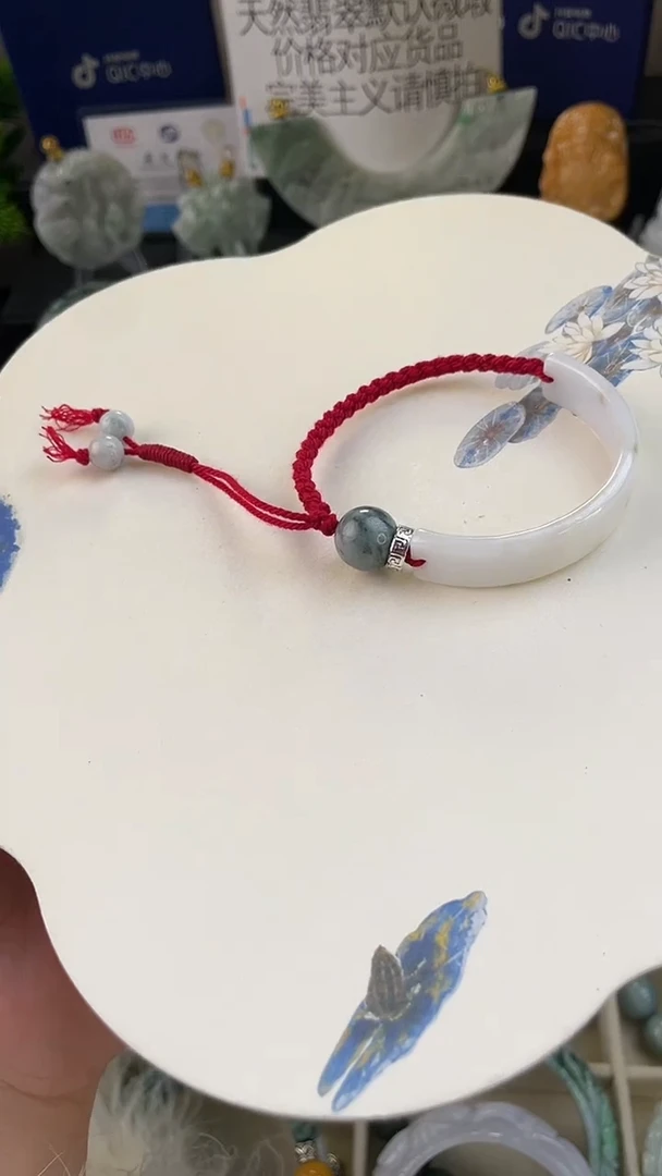 未镶嵌手链翡翠手工定制默认微瑕播介绍为准