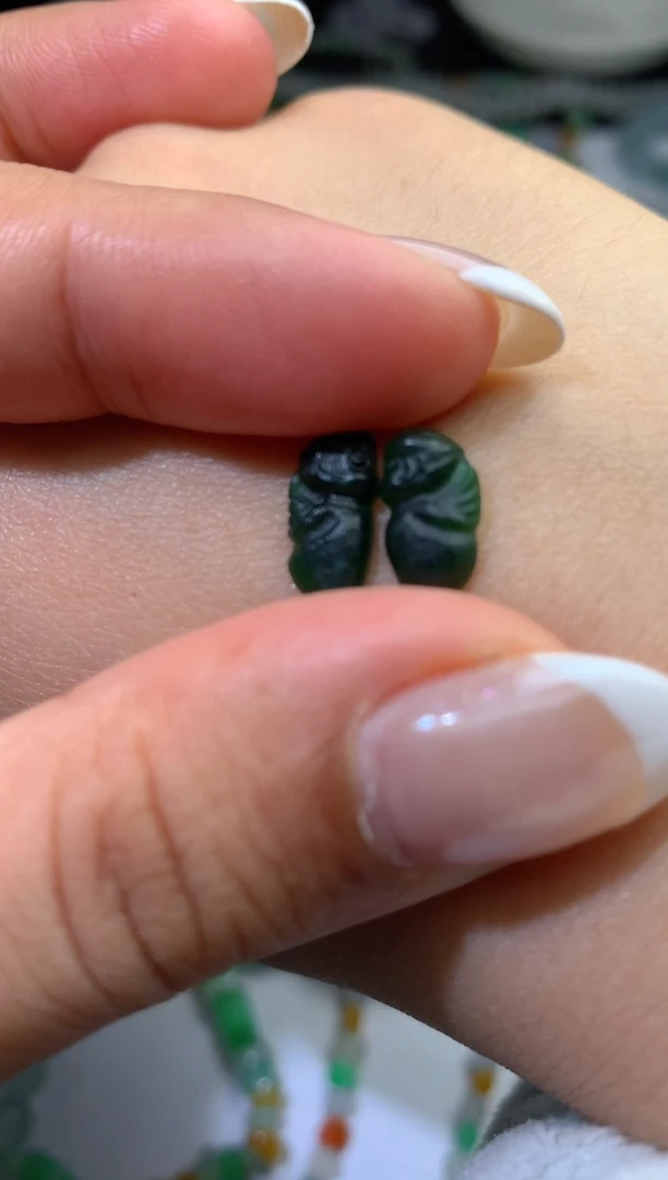 未镶嵌定制翡翠毛货
