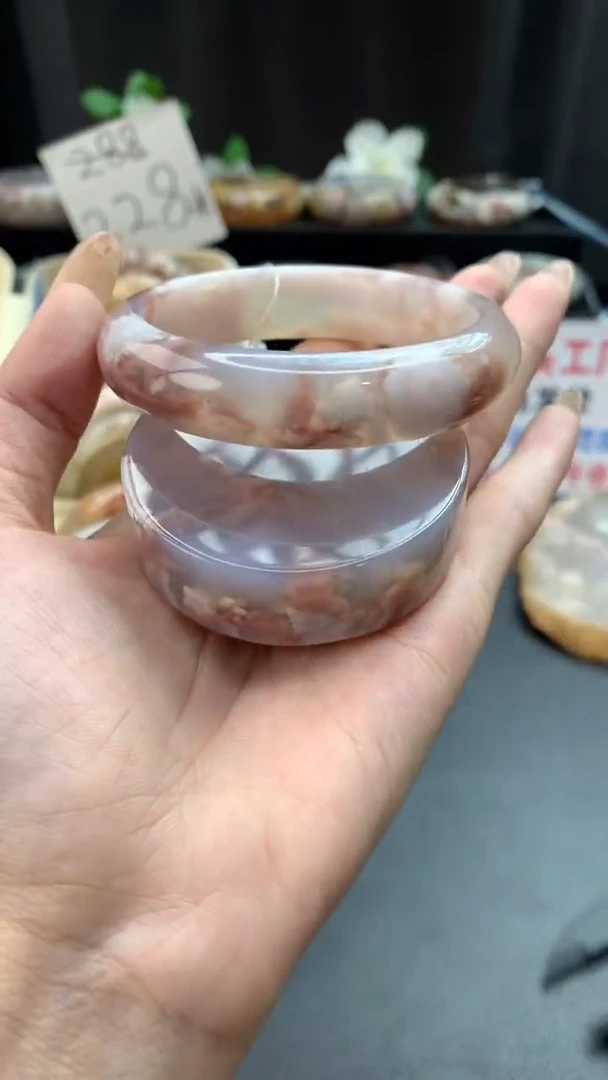 未镶嵌手镯石英质玉（58圈口）赠送镯心