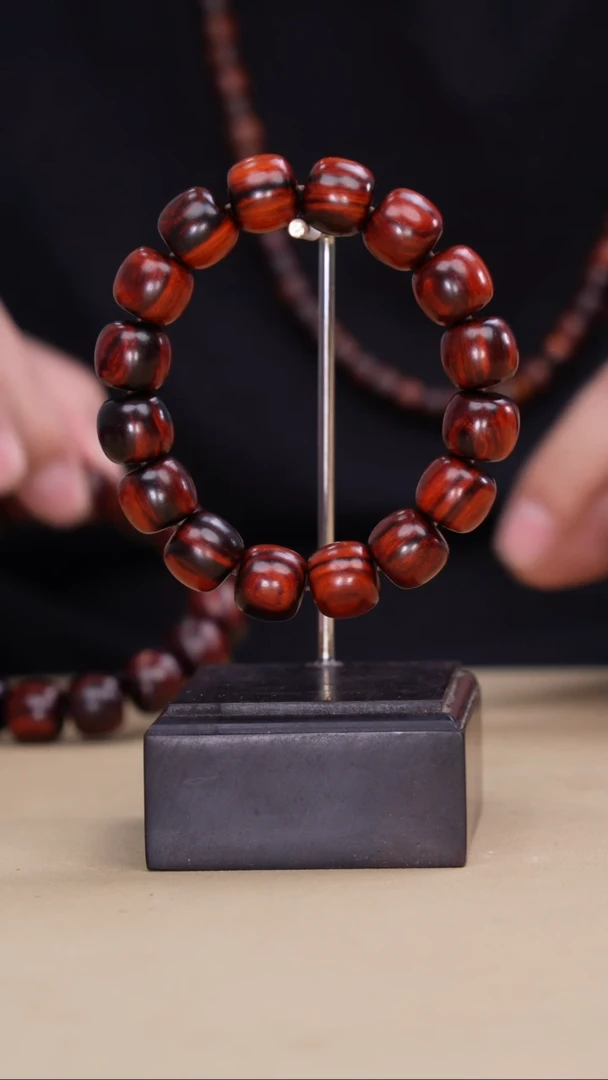 【闪购商品】小叶紫檀手串/手链1.4（多样性，发其一