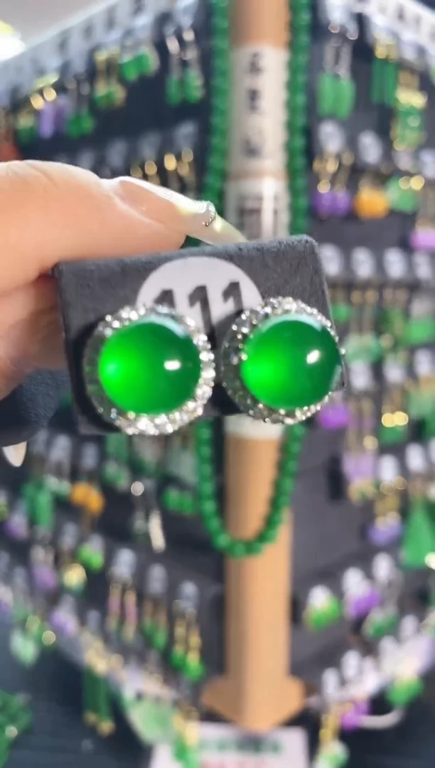 【闪购商品】翡翠耳饰银S925镶嵌111.....