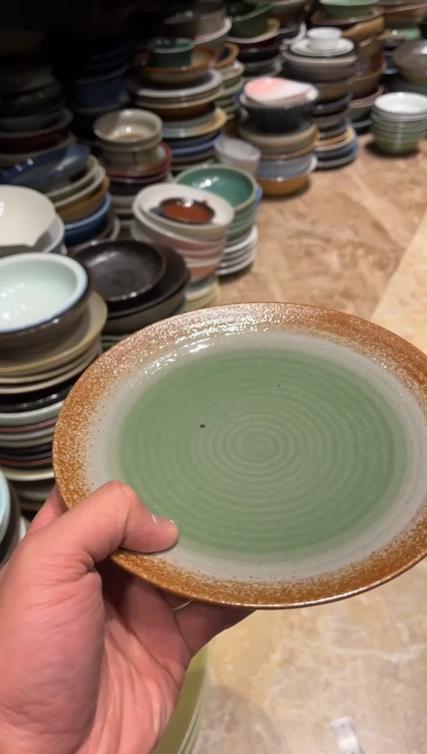 【闪购商品】瓷片766微瑕绿心平菜盘1个