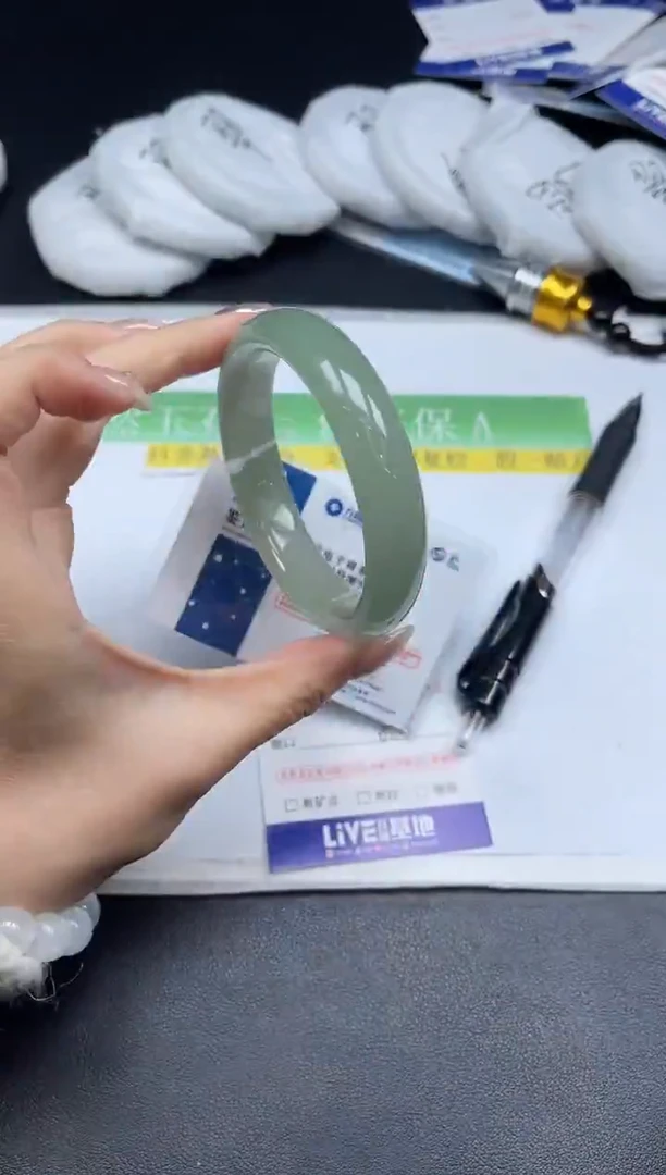 未镶嵌手镯石英质玉040-58