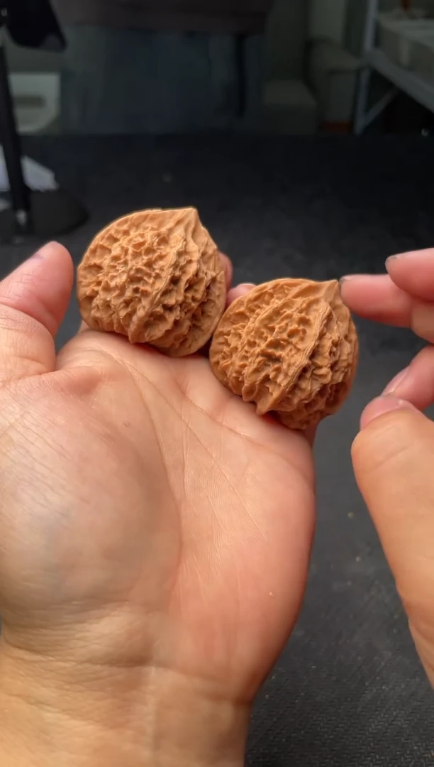 把件文玩核桃w55   灯笼  42