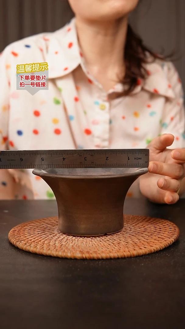瓷片，口约13  高约7-8