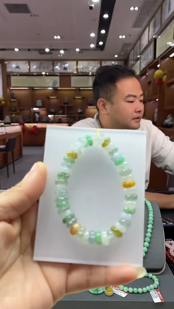 颈饰未镶嵌翡翠手串卡8.5  34号