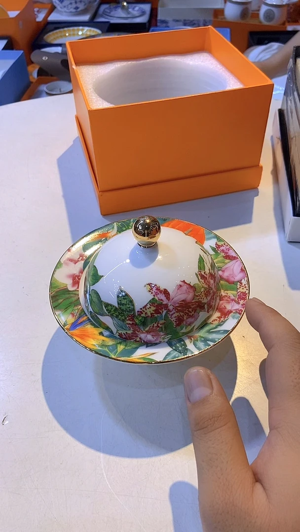 杯鸿辉家品牌瓷器，京东包邮！