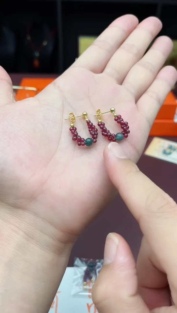 石榴石耳饰银S925镶嵌F03