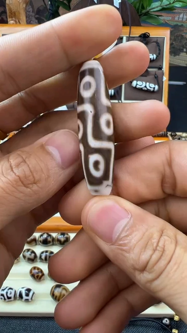 玛瑙/玉髓（覆膜）颈饰未镶嵌9.