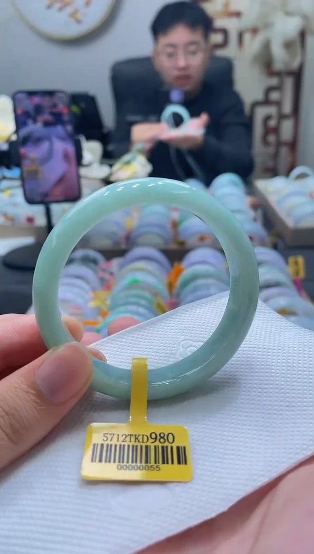 未镶嵌手镯翡翠040-57