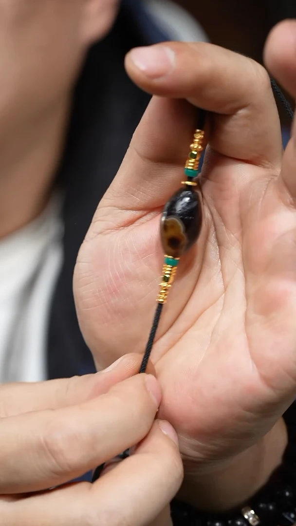 【闪购商品】缠丝（多样性发货，发其一）