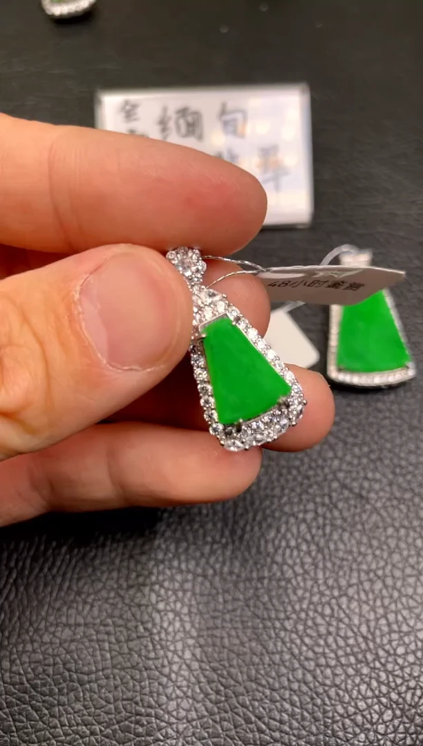 【闪购商品】翡翠吊坠(不含链)银S925镶嵌吊坠