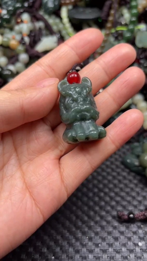 【闪购商品】和田玉颈饰未镶嵌.