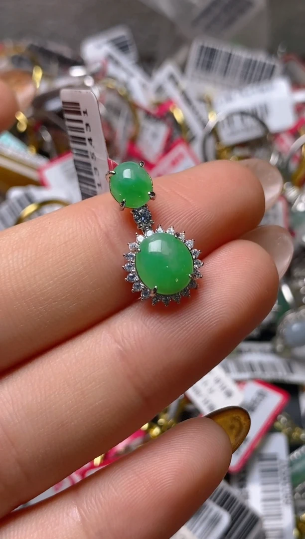 银S925镶嵌戒指翡翠百内无证书