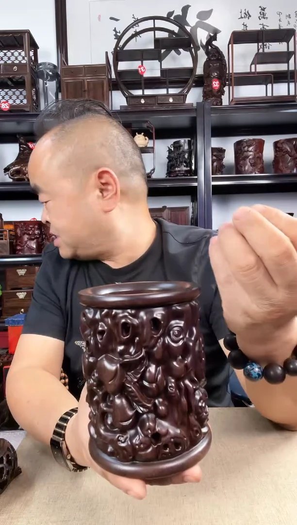 木寿桃笔筒老李红木工艺品