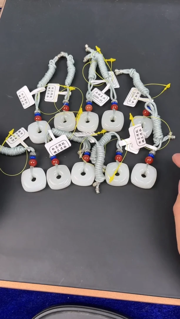 未镶嵌手串和田玉且末天泰白玉方扣微色差 多样性拍一发一