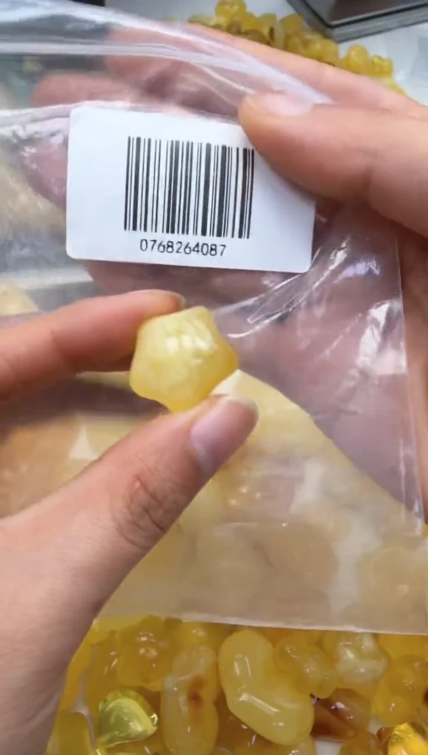 裸石琥珀未镶嵌如图