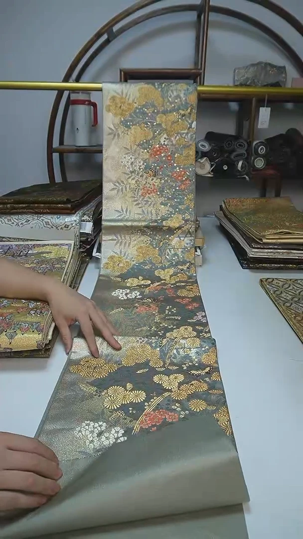 织绣91西阵织六通七宝纹
