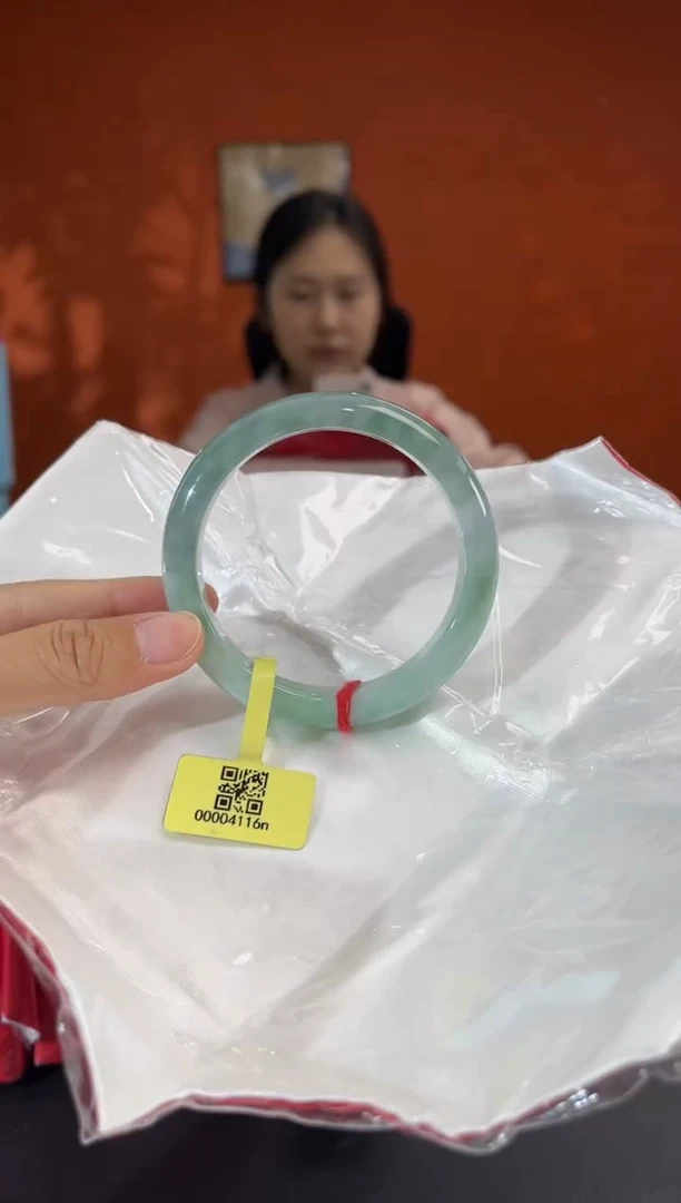 未镶嵌手镯翡翠3        圈口60