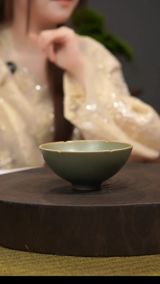 碟月**啼葵口杯  汝州原产地  原矿老釉  带底款