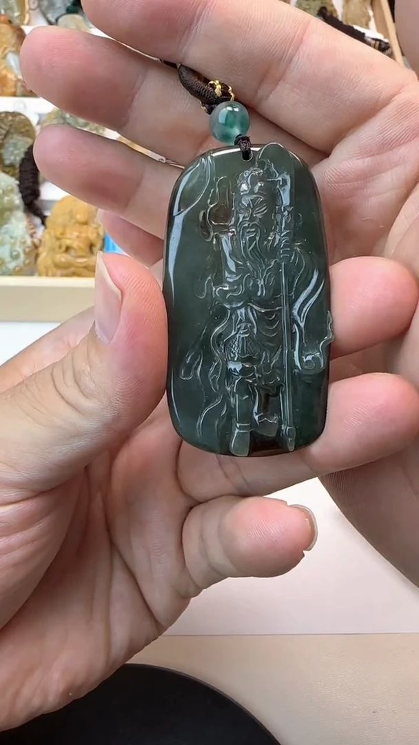 颈饰未镶嵌翡翠枫*晚天然翡翠