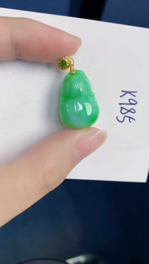 颈饰未镶嵌翡翠天然翡翠缅甸A货
