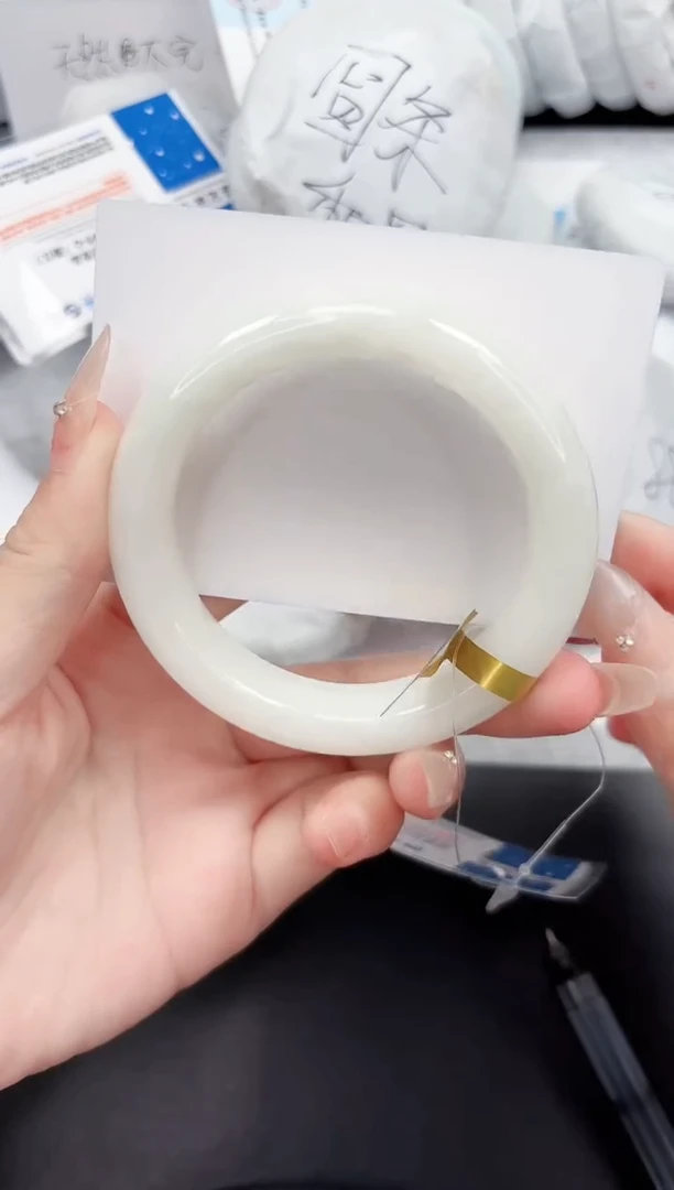 和田玉手镯未镶嵌81-61.5BG1