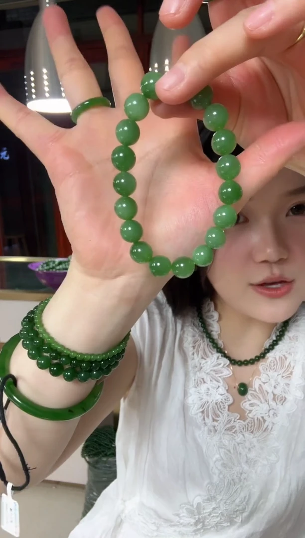 手链未镶嵌和田玉（碧玉）10m