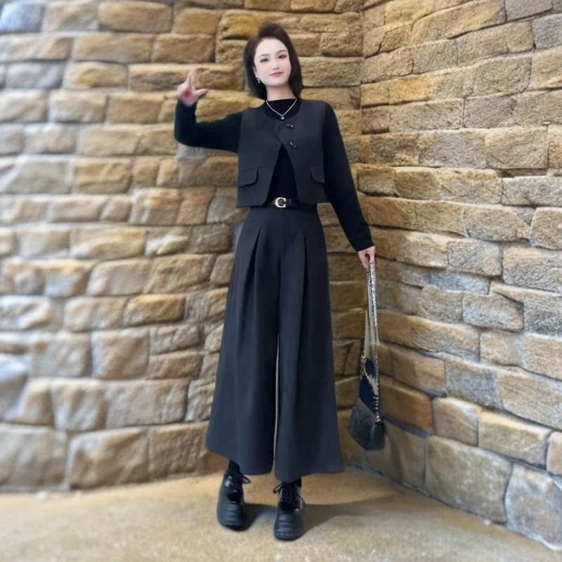 2025秋冬新款女高级显瘦三件套复古毛呢时尚马甲打底裤裙套装女装