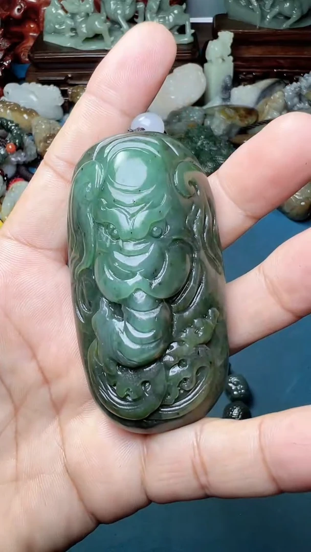 未镶嵌和田玉把件-