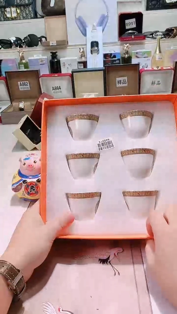 瓷片瓷器 库房到期 全部地板价@@1