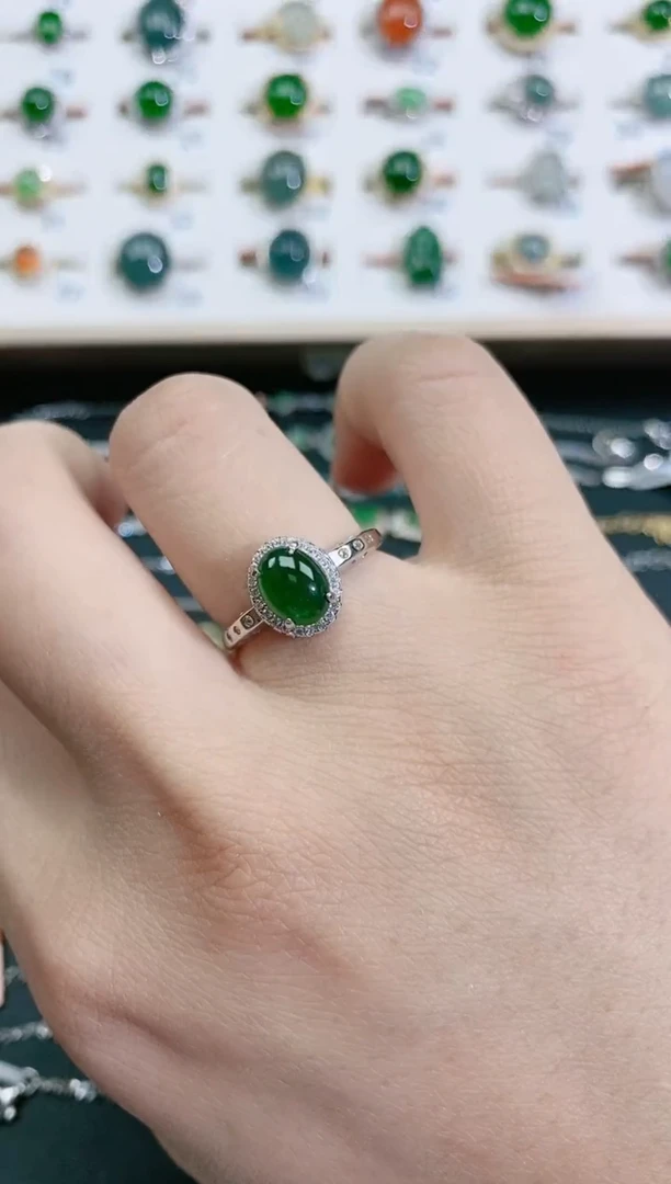 翡翠戒指银S925镶嵌天然翡翠