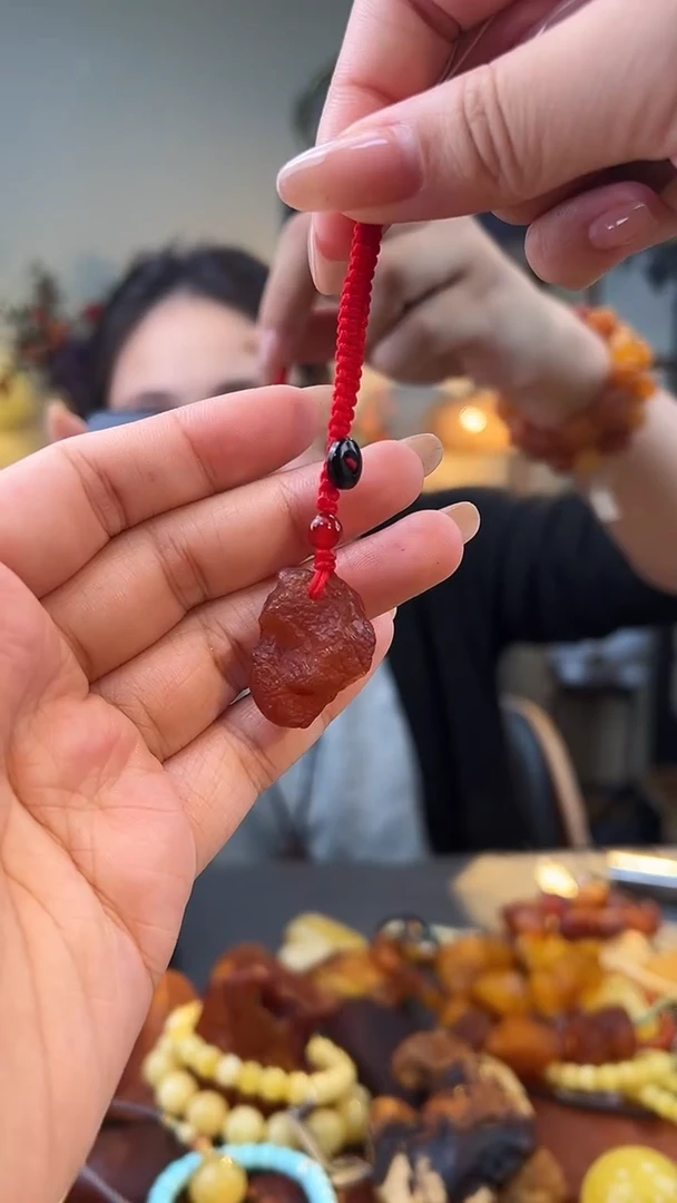 琥珀颈饰未镶嵌挂件