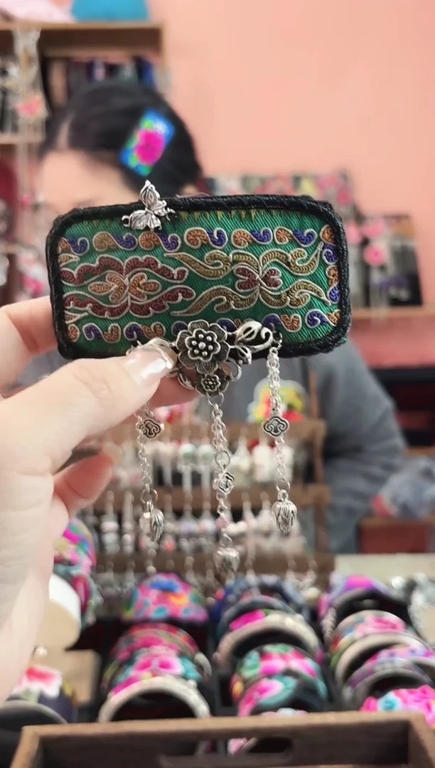 织绣艺枝独绣手工饰品   41