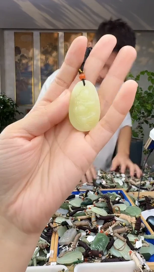 未镶嵌和田玉挂件拍一发一