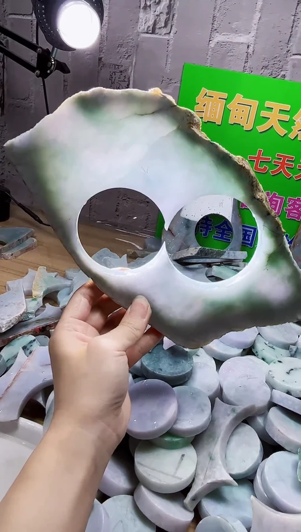 翡翠未镶嵌颈饰天然翡翠A货476