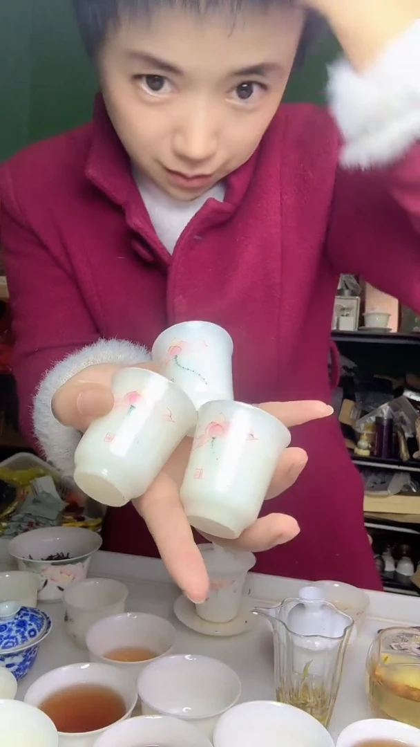 彩选单品荷花微瑕手绘客杯3个