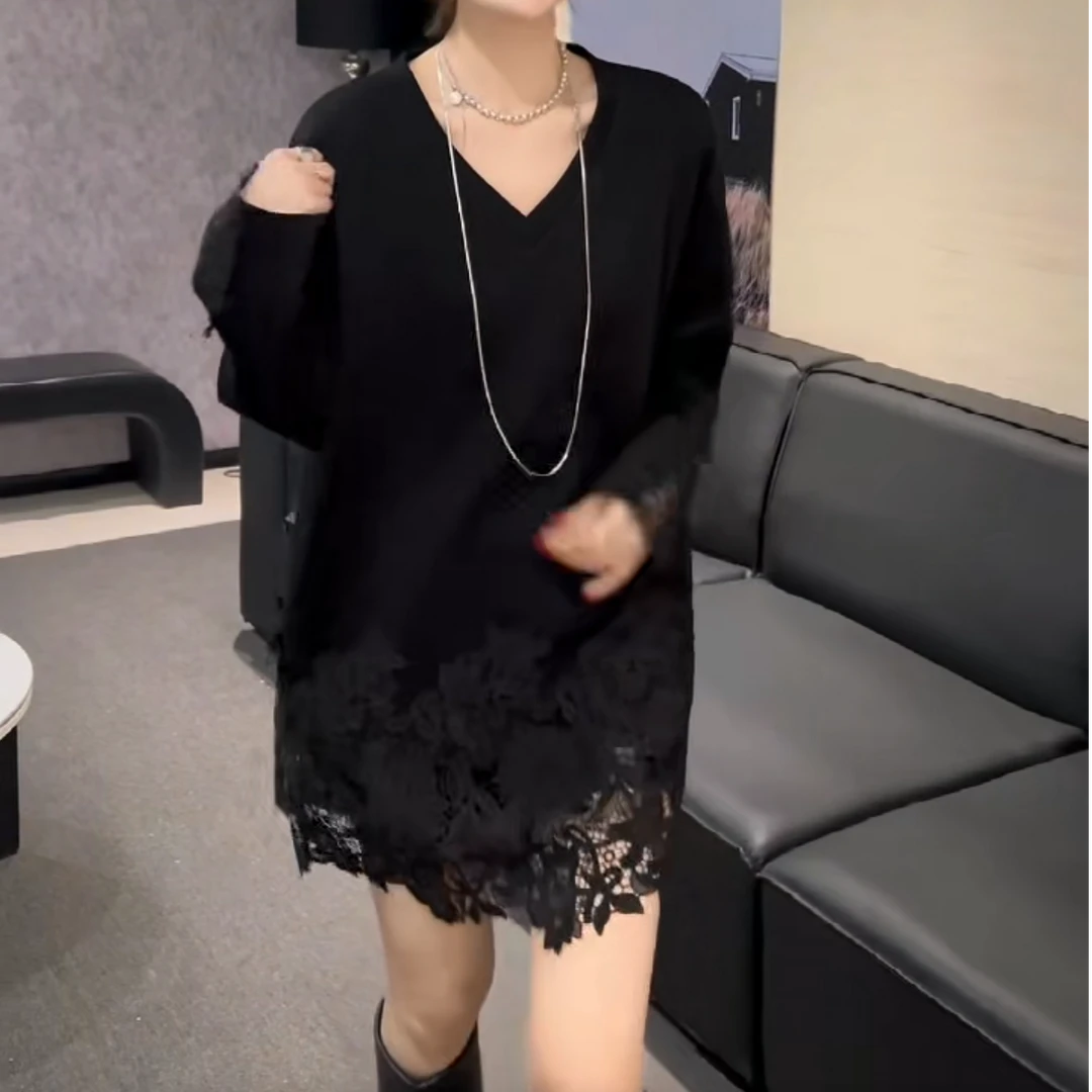 V领蕾丝拼接宽松大衫女 大码欧货显瘦显瘦气质时尚百搭洋气女装