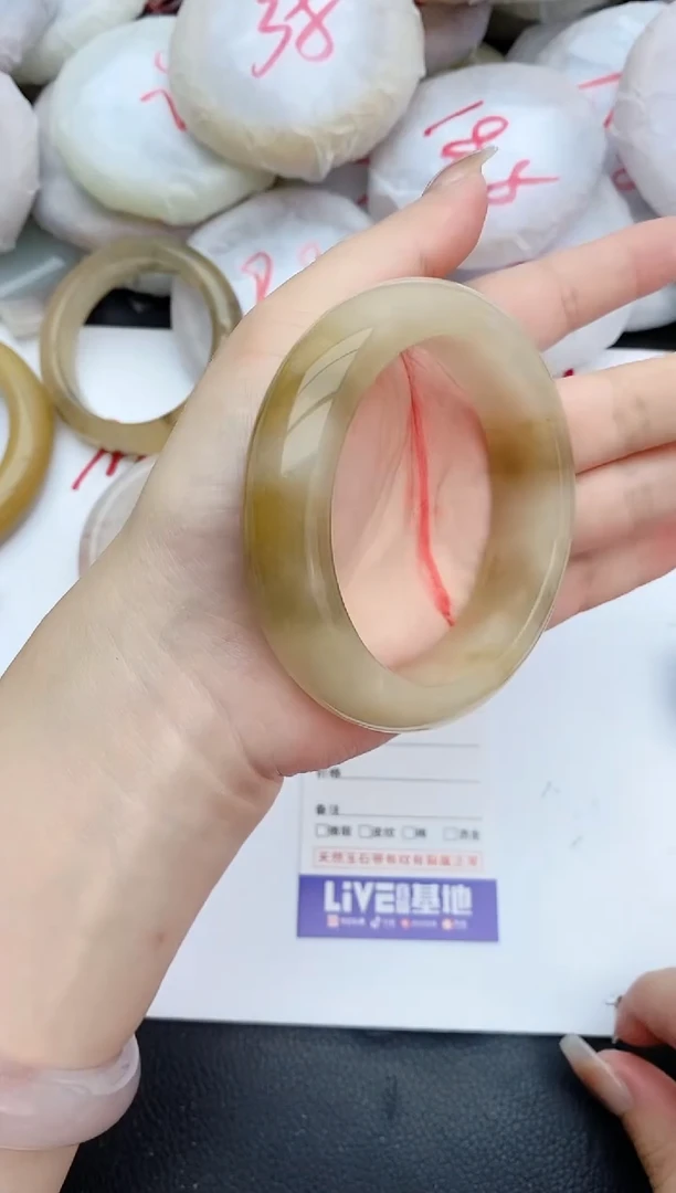 石英质玉手镯未镶嵌252+60/61