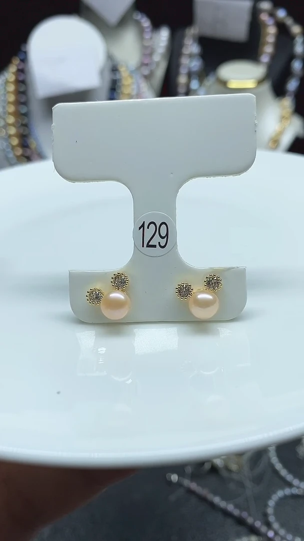 【闪购商品】淡水珍珠耳饰未镶嵌多人
