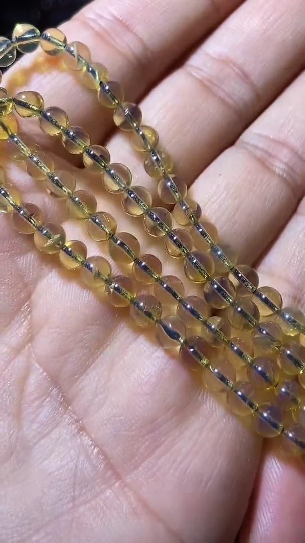 琥珀未镶嵌珠宝奇石小*逃项链4mm++保证天然的前提下不支持退换