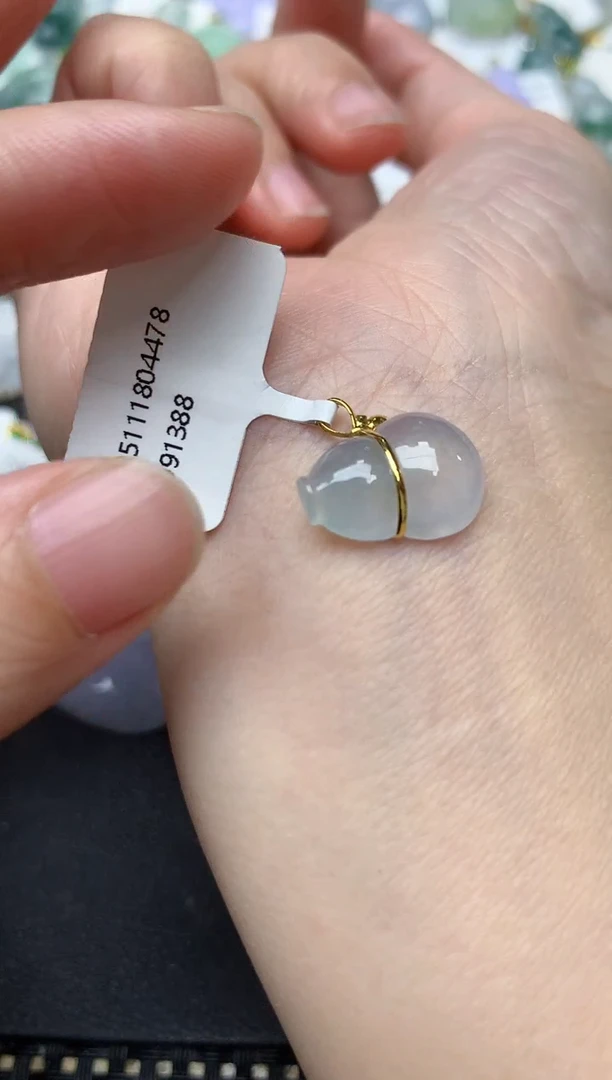 颈饰18K金镶嵌翡翠天然缅甸A货翡翠