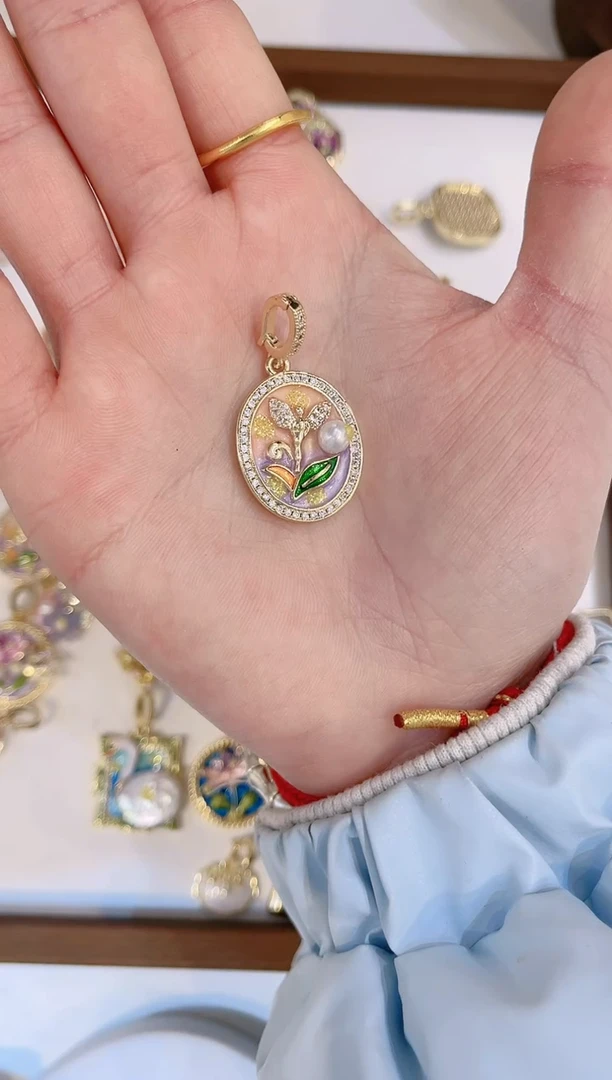 【闪购商品】淡水珍珠颈饰合金吊坠