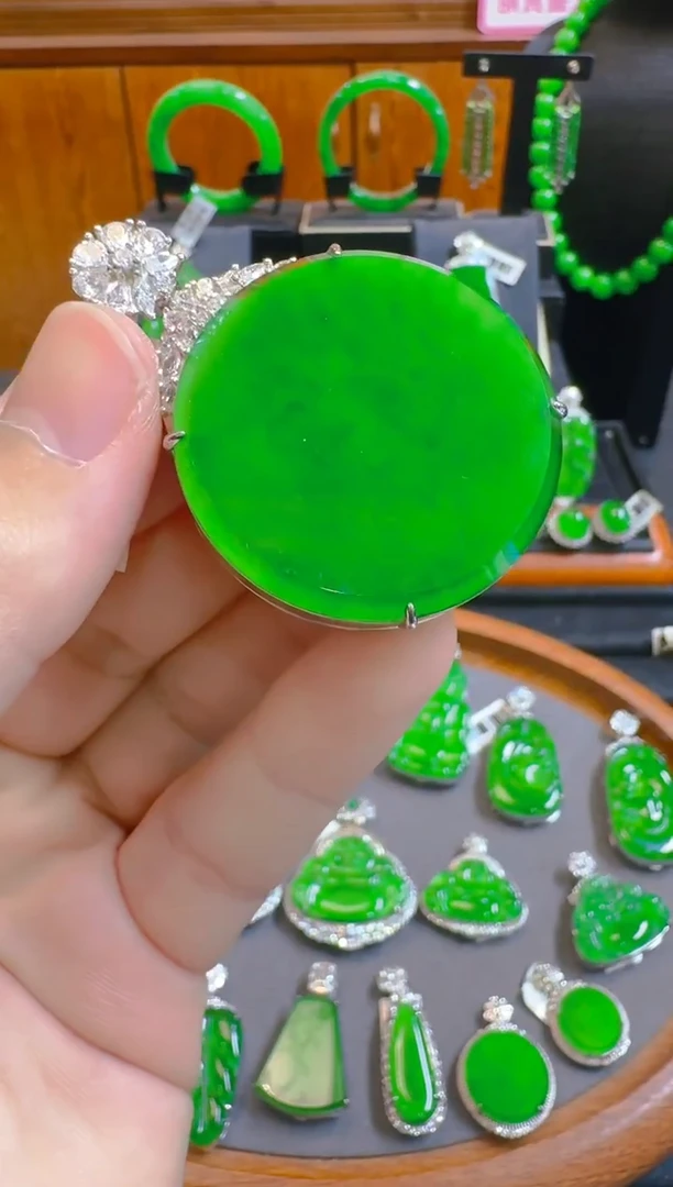 吊坠(赠链)银S925镶嵌翡翠天然A货翡翠