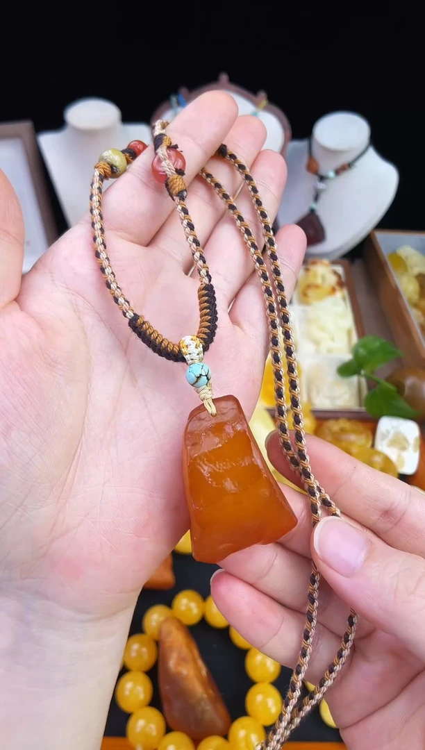 琥珀未镶嵌珠宝奇石柒月