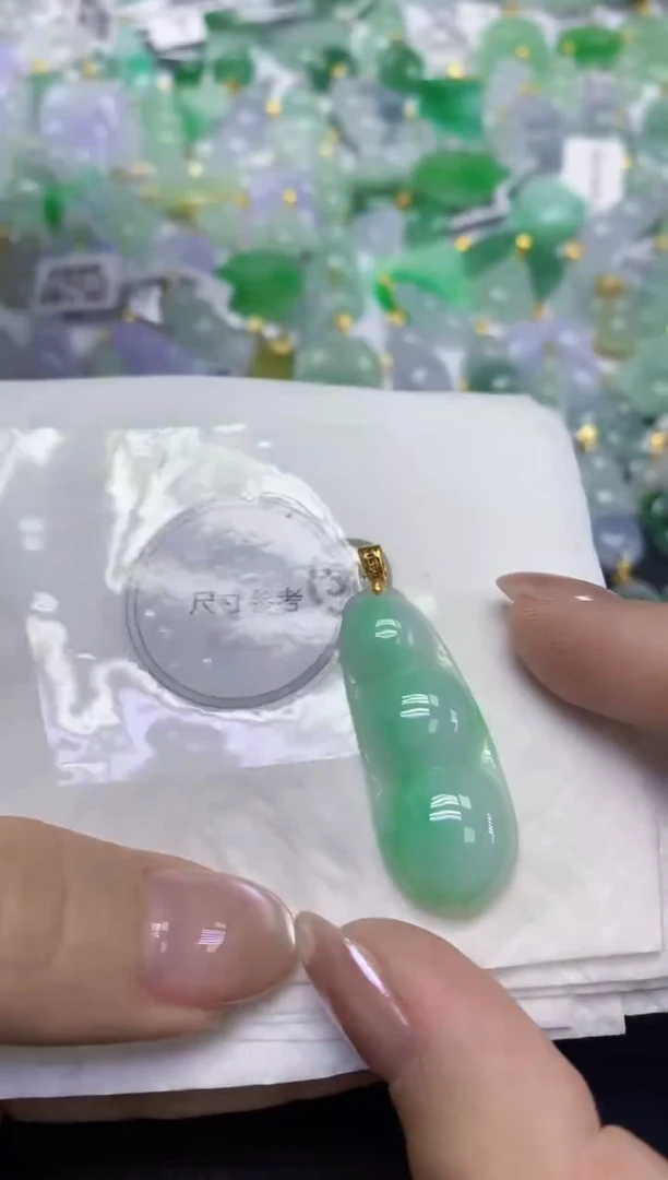 颈饰未镶嵌翡翠天然缅甸翡翠A货百元以上9元证书费自理