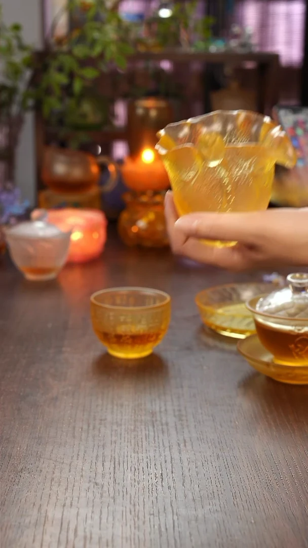 闪购午荷公道黄色