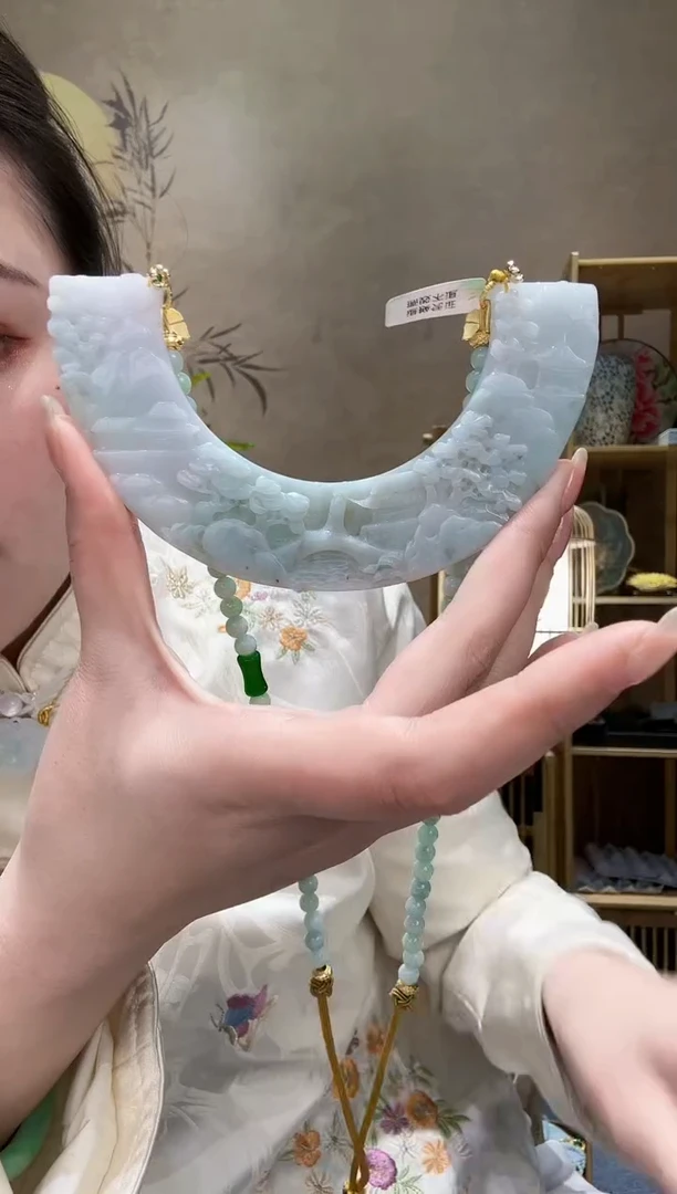 【闪购商品】翡翠颈饰未镶嵌吊坠